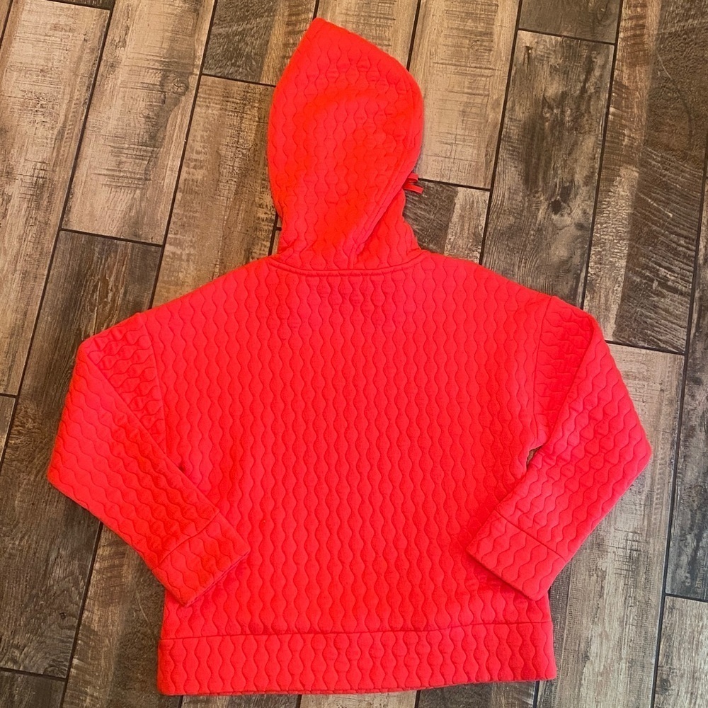 GAP fit Vibrant Jacquard Neon Coral Quilted Hoodie - Picture 10 of 12